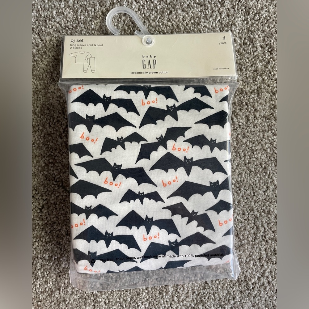 NEW - GAP Toddler Halloween Pajama Set - Size 4T